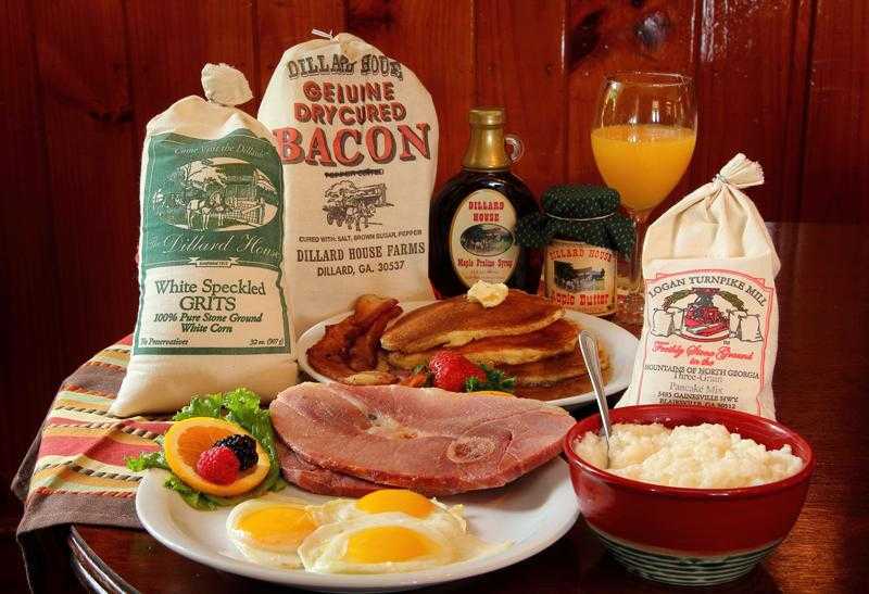 Deluxe Country Breakfast Box - Dillard House North Georgia Gifts